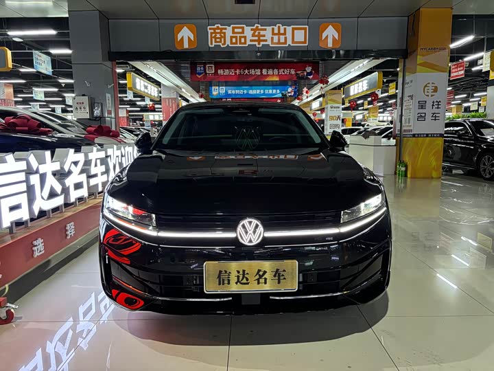 Фото 2 - Volkswagen Magotan