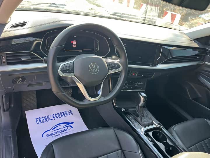 Фото 9 - Volkswagen Passat