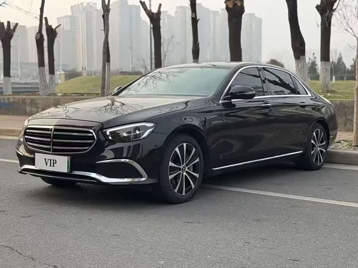 Фото 1 - Mercedes-Benz E-Class Hybrid