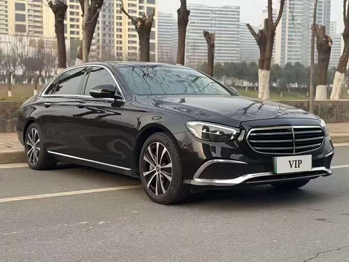 Фото 2 - Mercedes-Benz E-Class Hybrid