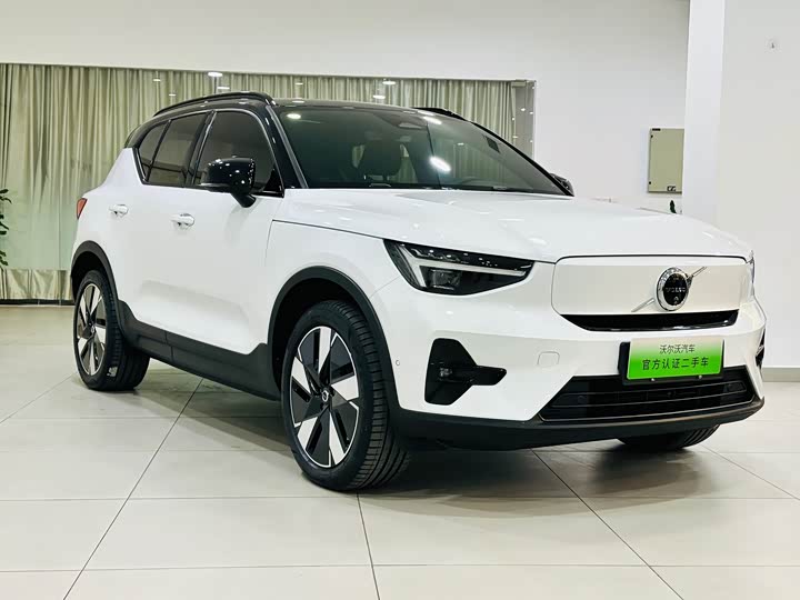 Фото 3 - Volvo XC40 EV