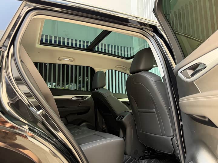 Фото 8 - Buick Envision Plus