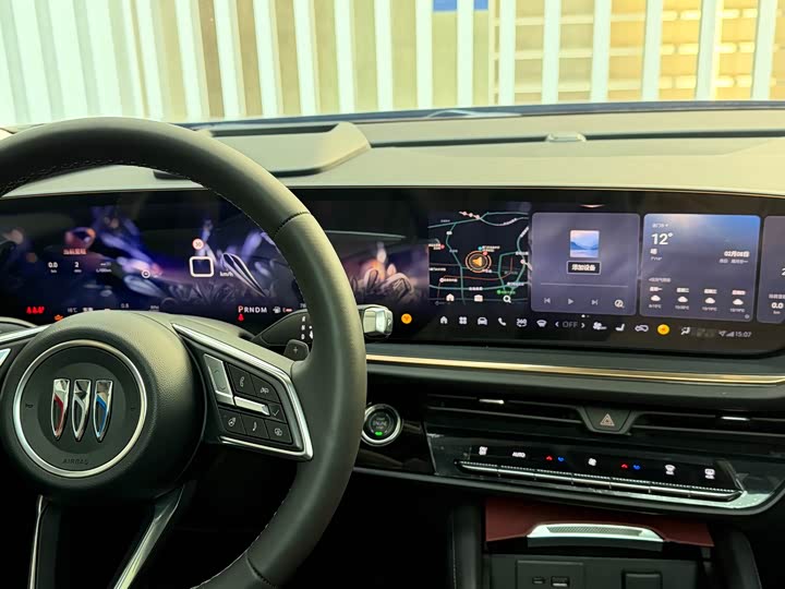 Фото 9 - Buick Envision Plus