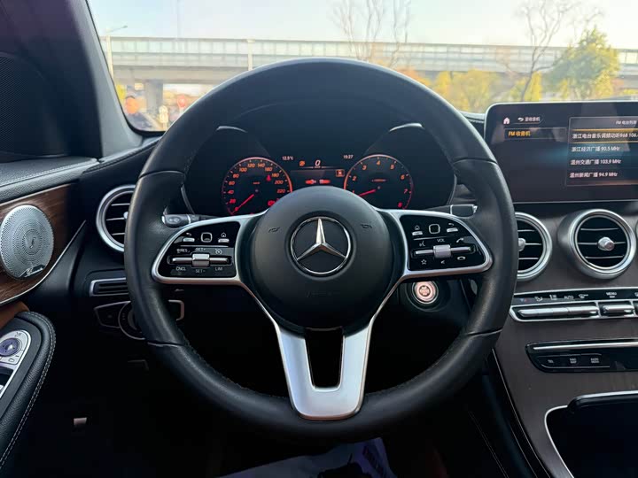Фото 8 - Mercedes-Benz GLC-Class