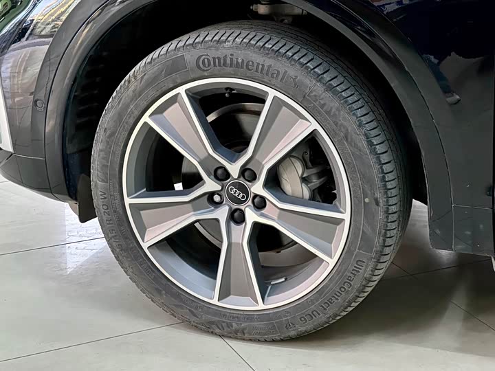 Фото 4 - Audi Q5L Sportback