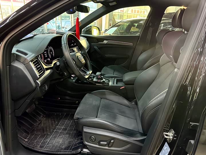 Фото 7 - Audi Q5L Sportback