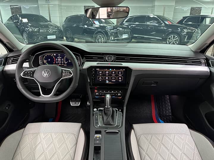 Фото 6 - Volkswagen Magotan