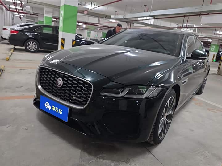 Photo 1 - Jaguar XF L