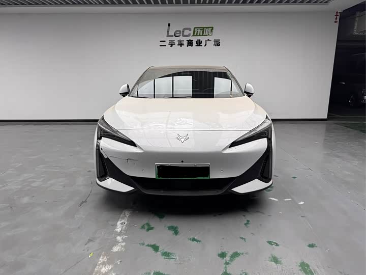 Фото 2 - BAIC Arcfox Alpha S5