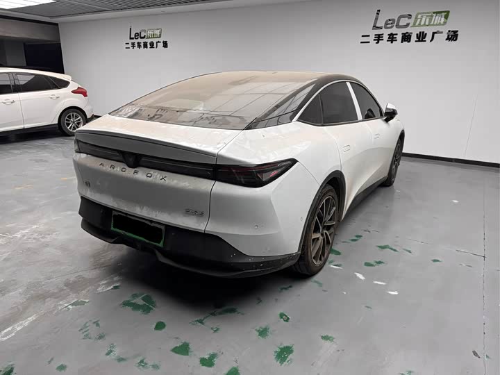 Фото 4 - BAIC Arcfox Alpha S5