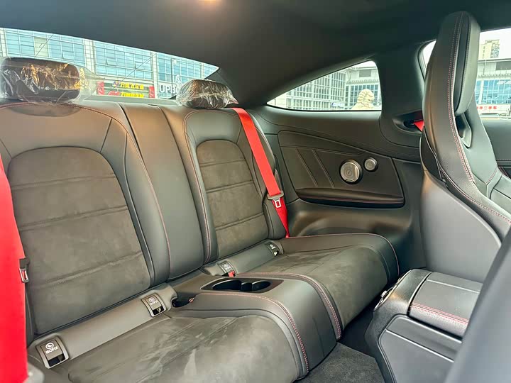 Photo 9 - Mercedes-Benz C-Class AMG