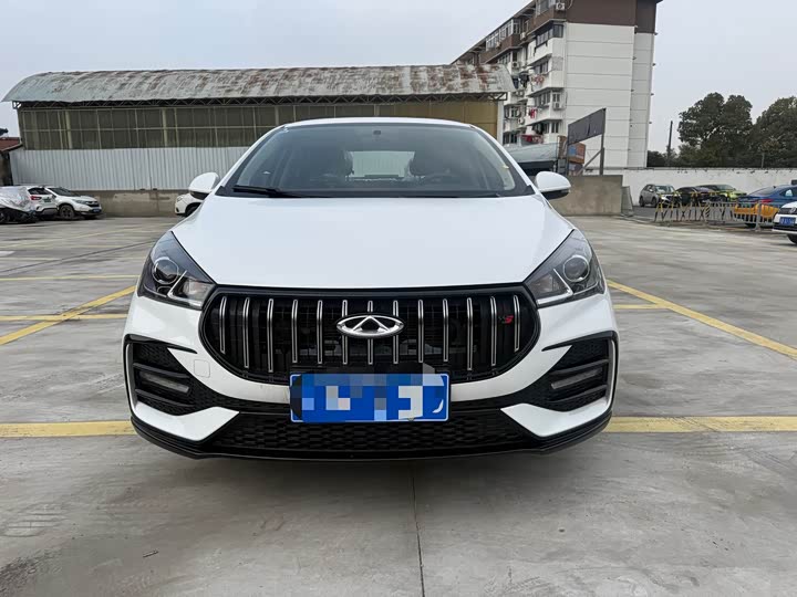 Фото 2 - Chery Arrizo 5