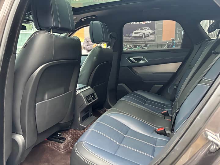 Фото 3 - Land Rover Range Rover Velar