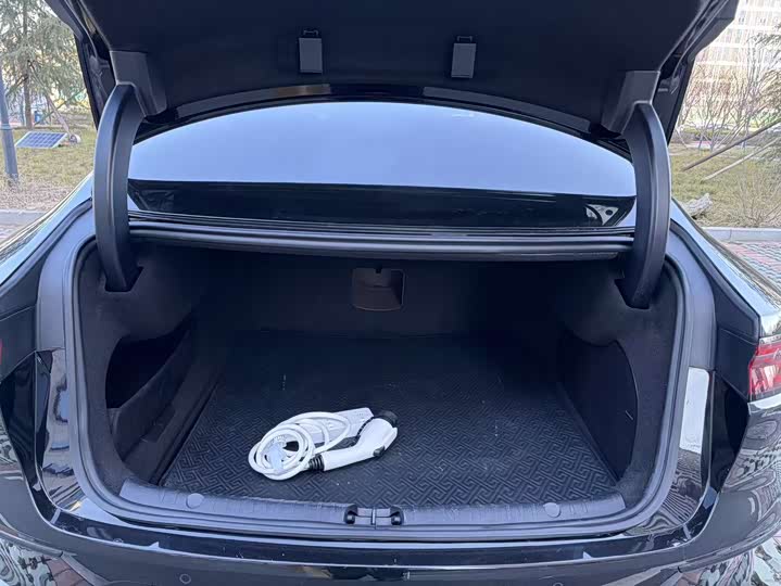 Фото 8 - BYD Han