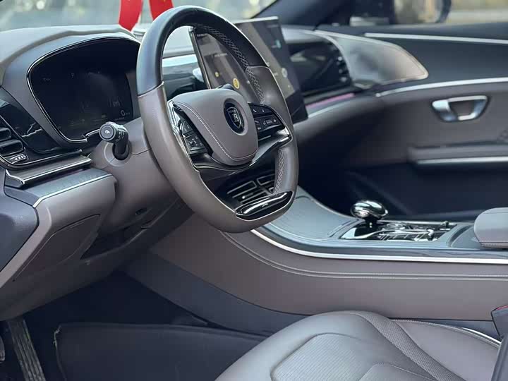 Фото 9 - BYD Han