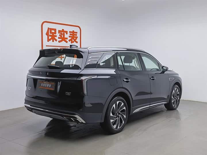 Фото 2 - Hongqi HS7 Hybrid