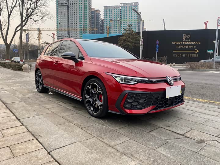 Фото 4 - Volkswagen Golf GTI