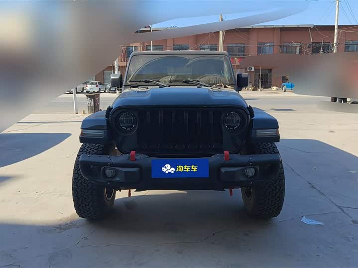 Фото 2 - Jeep Wrangler