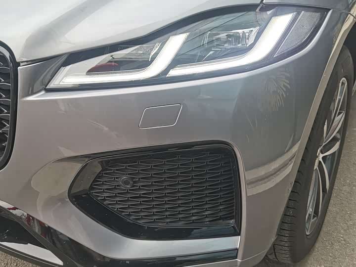 Фото 5 - Jaguar F-Pace