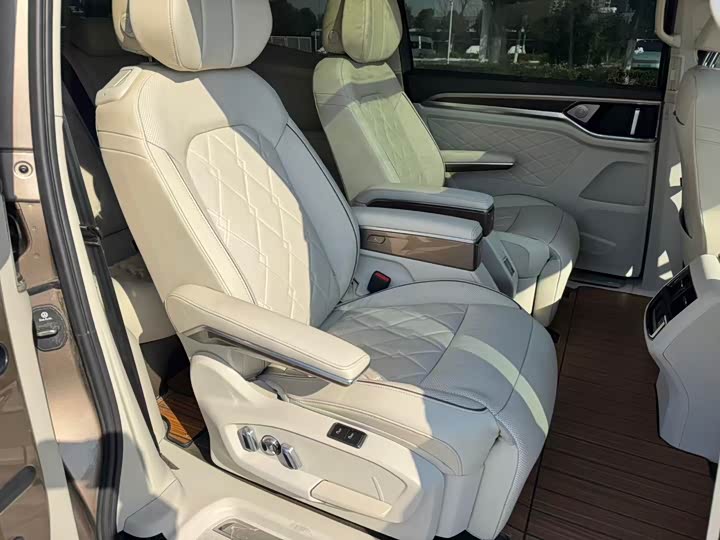 Фото 9 - Volkswagen Viloran