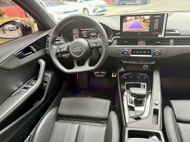 Фото 9 - Audi A4L