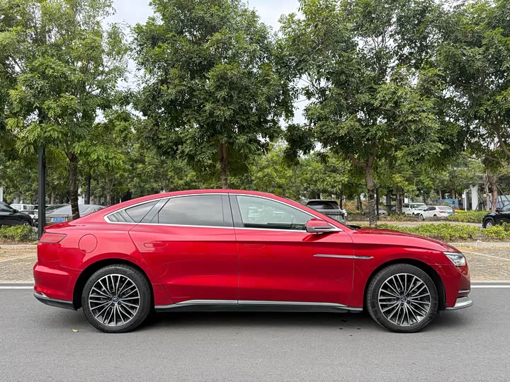 Фото 4 - BYD Han