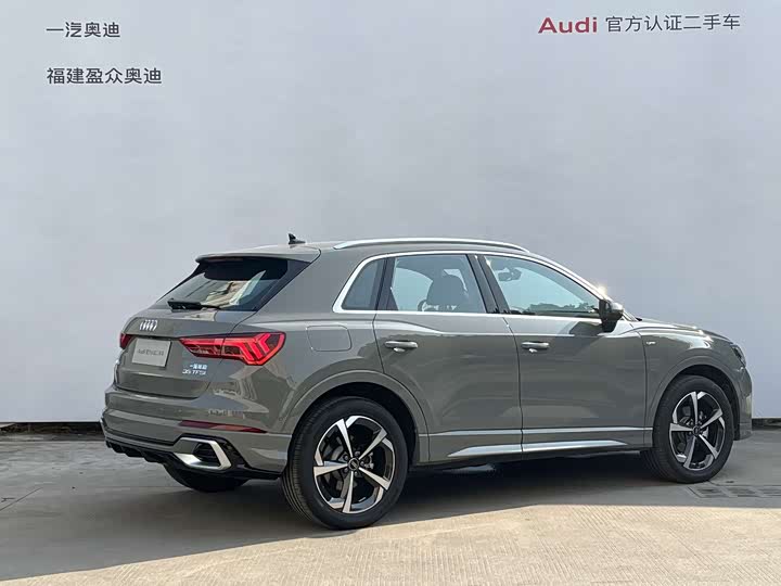 Фото 4 - Audi Q3