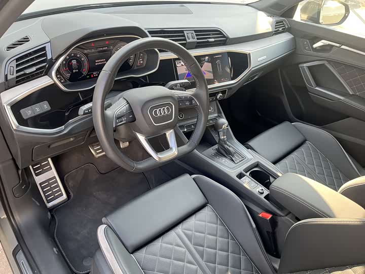 Фото 6 - Audi Q3
