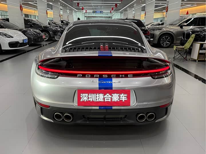 Фото 5 - Porsche 911