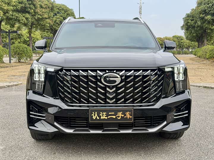 Фото 2 - GAC Trumpchi GS8