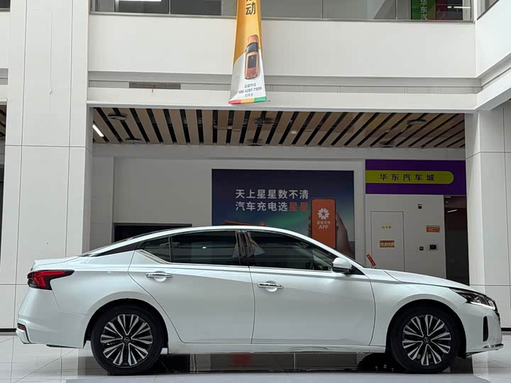 Фото 7 - Nissan Teana