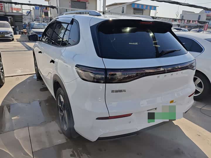 Фото 5 - Geely Galaxy E5