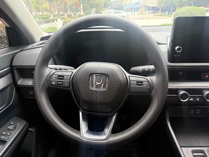 Фото 5 - Honda CR-V
