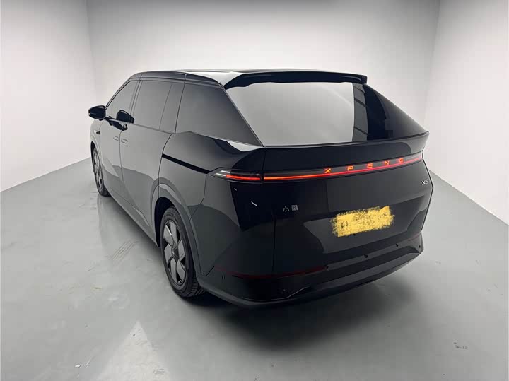 Фото 6 - XPeng X9