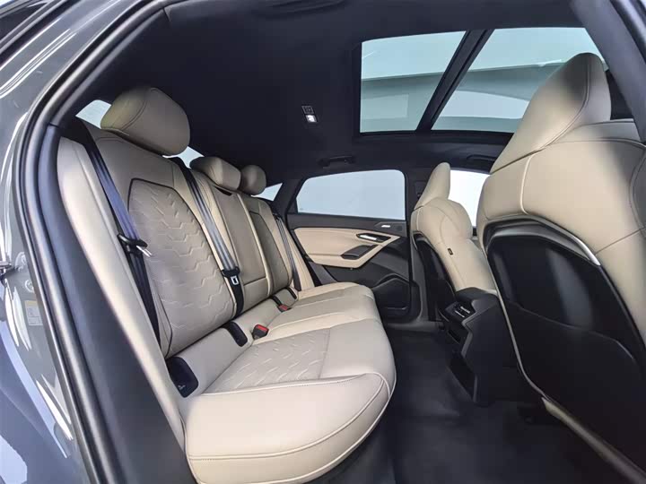 Фото 8 - Audi Q6L e-tron Sportback