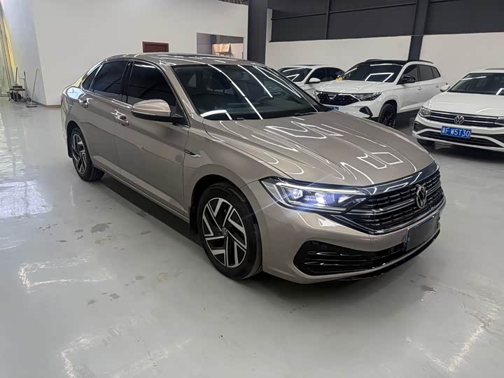 Фото 3 - Volkswagen Sagitar L