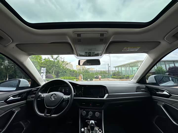 Фото 4 - Volkswagen Sagitar L