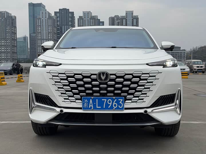 Фото 3 - Changan UNI-K