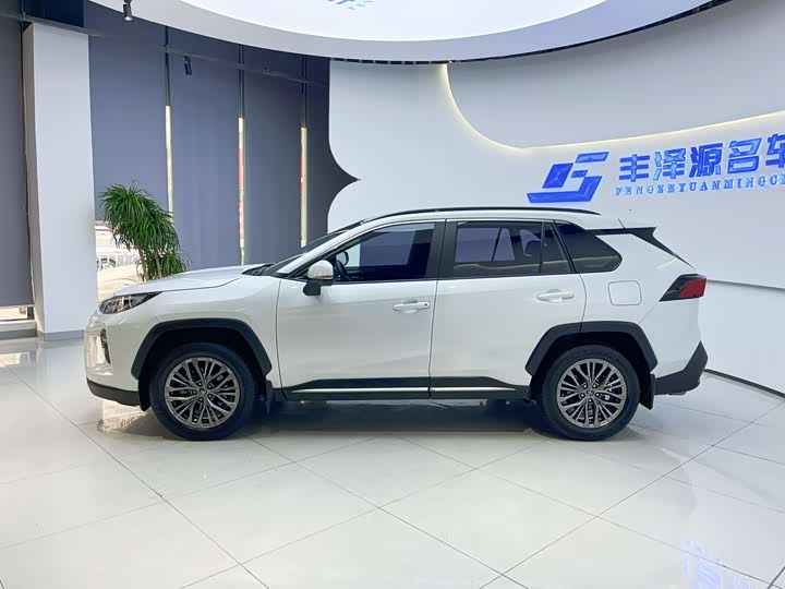 Фото 2 - Toyota Wildlander