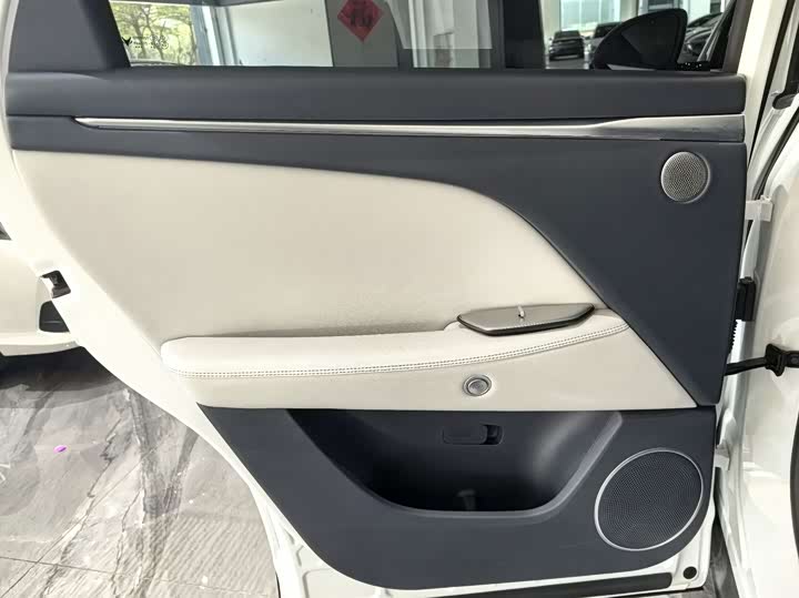 Фото 7 - BAIC Arcfox Alpha T5