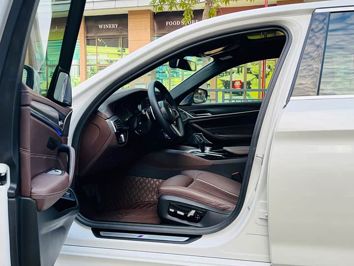 Фото 7 - BMW 5 Series