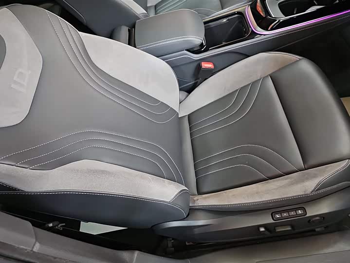 Фото 8 - Volkswagen ID.4 Crozz