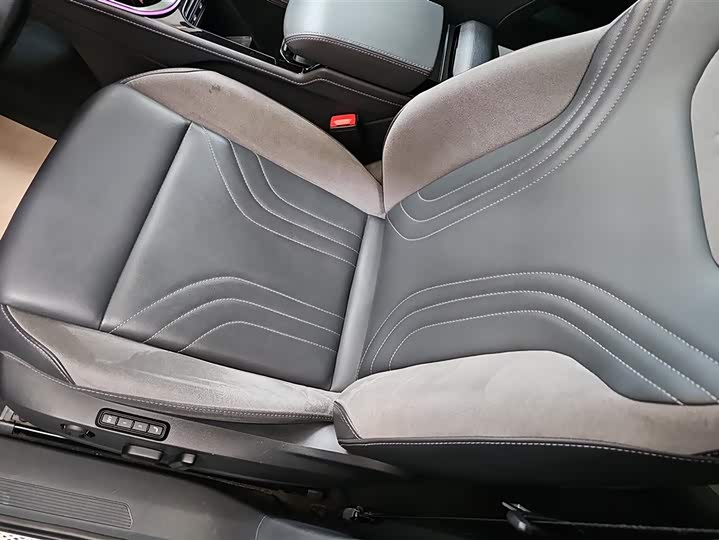 Фото 9 - Volkswagen ID.4 Crozz