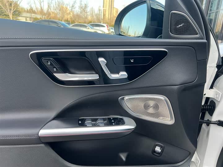 Фото 7 - Mercedes-Benz C-Class