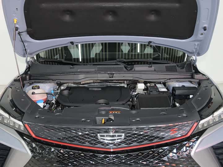 Фото 6 - Geely Coolray