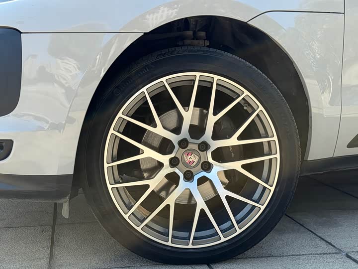 Фото 5 - Porsche Macan