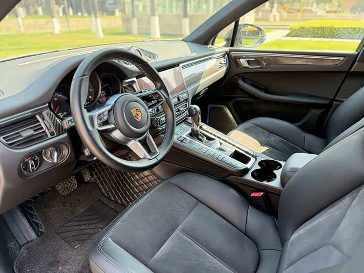 Фото 6 - Porsche Macan