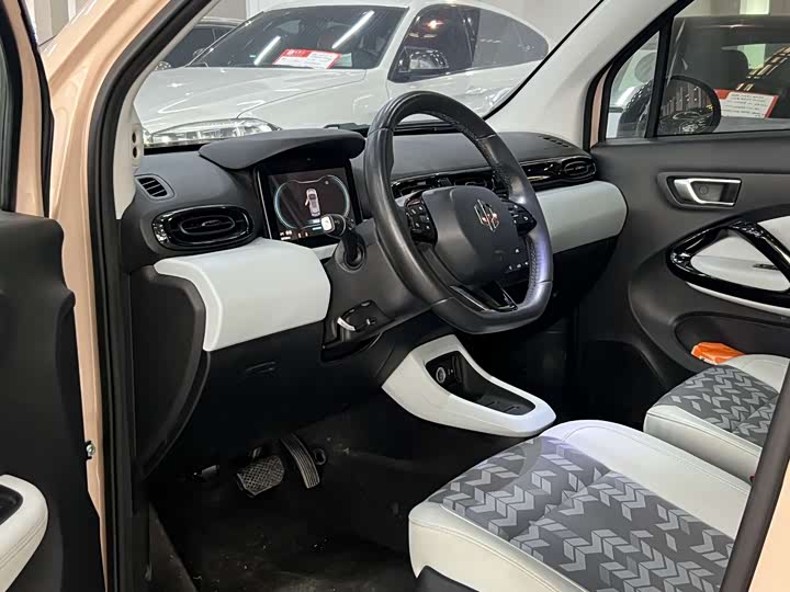 Фото 2 - Leapmotor T03