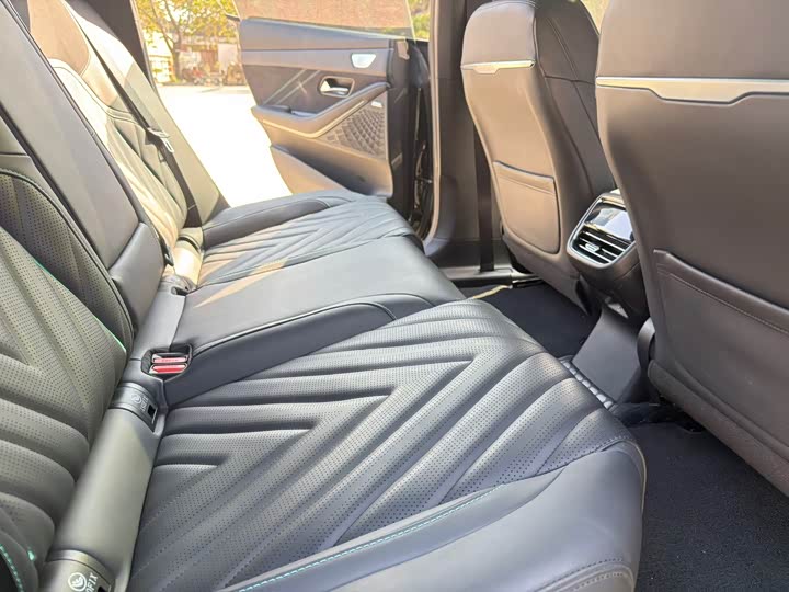 Фото 6 - Changan Deepal SL03