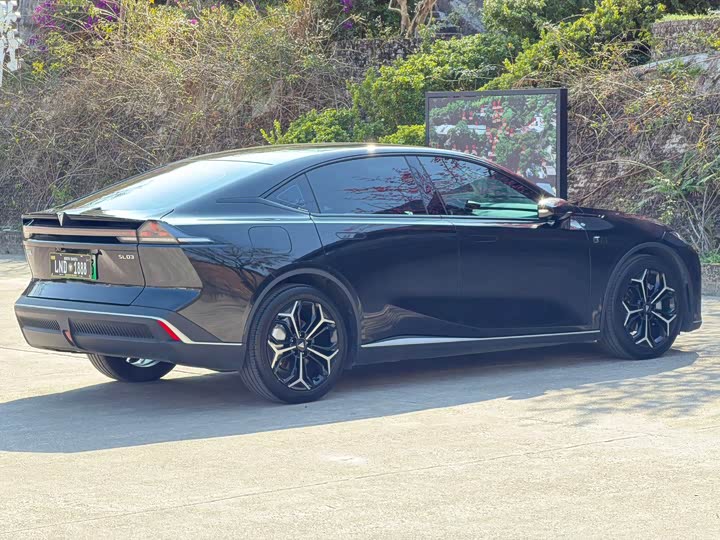 Фото 7 - Changan Deepal SL03